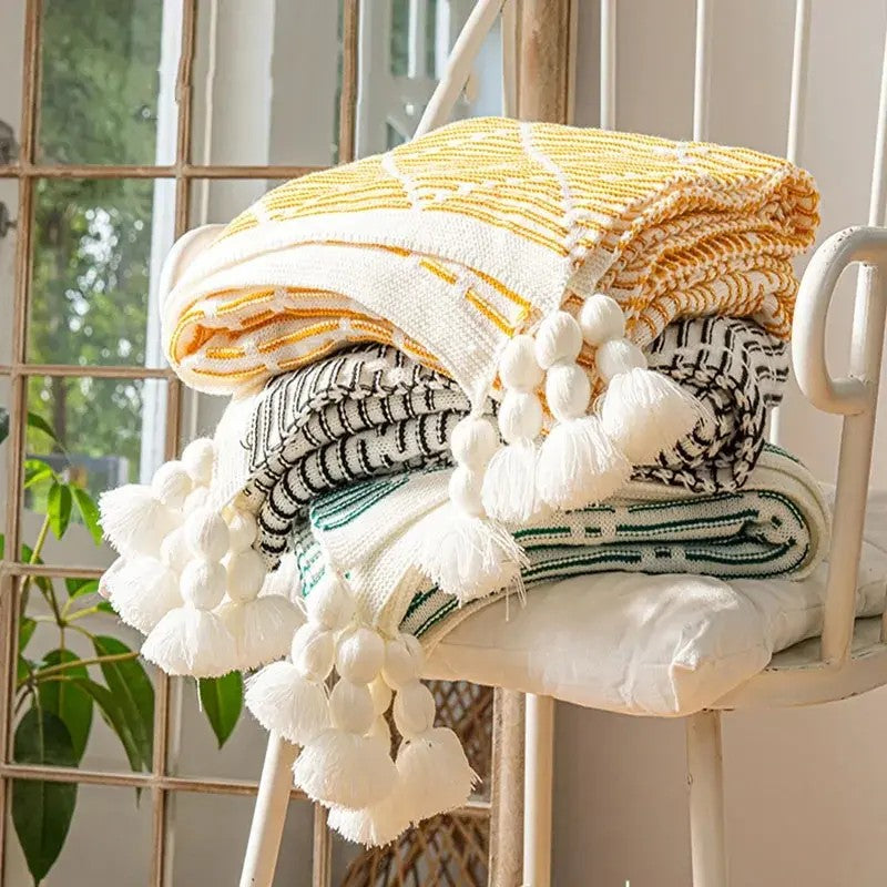 Meadow Cozy Pom Pom Blanket/Throw - Leaf Green