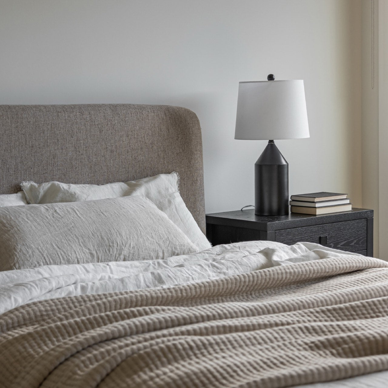Faye King Bed With Curved Headboard - Perfect Taupe